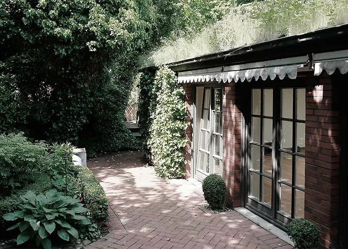 Von Deska - Ivy House Hotel apartamentowy 3*
